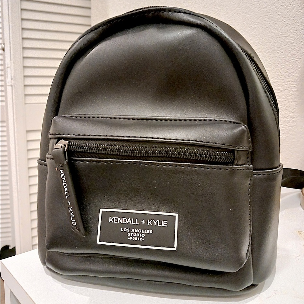 Small Backpack - Picture 2 of 2